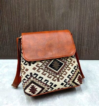 Stylish Leather Flap Sling Bag for Everyday Use 147